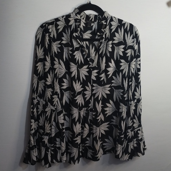 Ann Taylor Ruffled Top - Picture 10 of 11